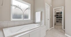 7310 NW Clore Drive, Parkville, MO 64152