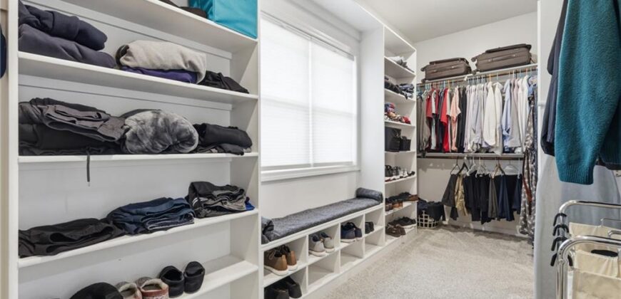 7310 NW Clore Drive, Parkville, MO 64152