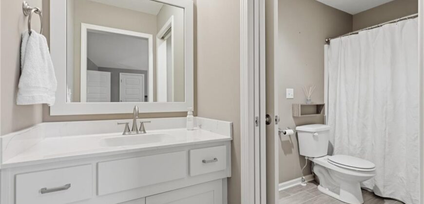 7310 NW Clore Drive, Parkville, MO 64152