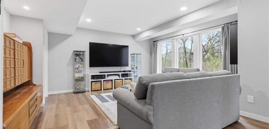 7310 NW Clore Drive, Parkville, MO 64152