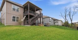 7310 NW Clore Drive, Parkville, MO 64152