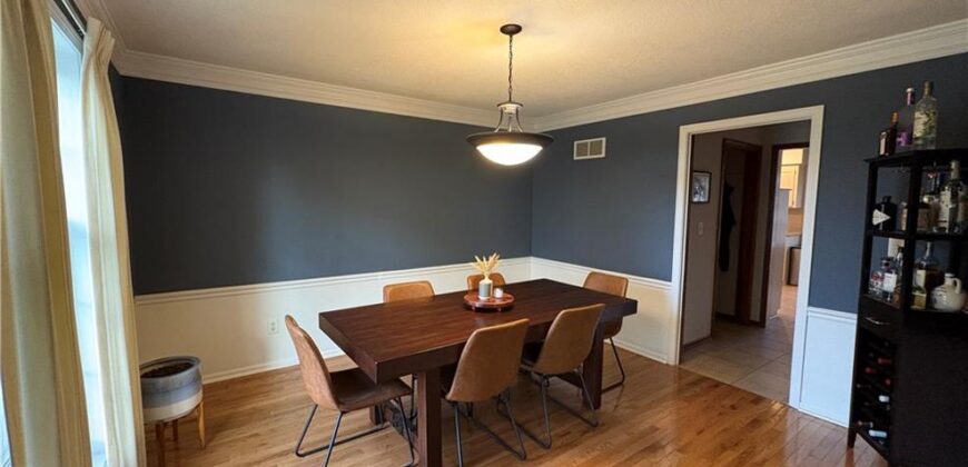 609 NW 44th Terrace, Gladstone, MO 64116