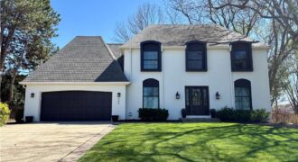 609 NW 44th Terrace, Gladstone, MO 64116