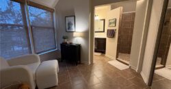 609 NW 44th Terrace, Gladstone, MO 64116