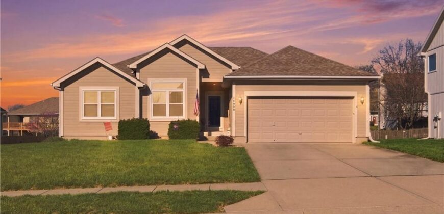 14608 Green Castle Street, Smithville, MO 64089