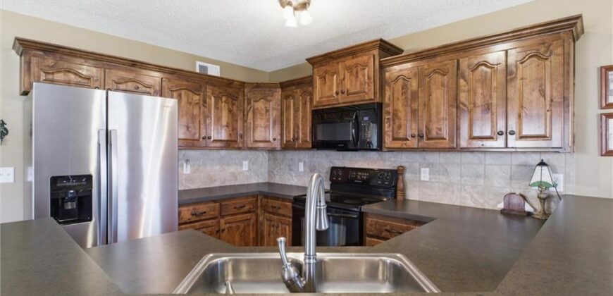 14608 Green Castle Street, Smithville, MO 64089