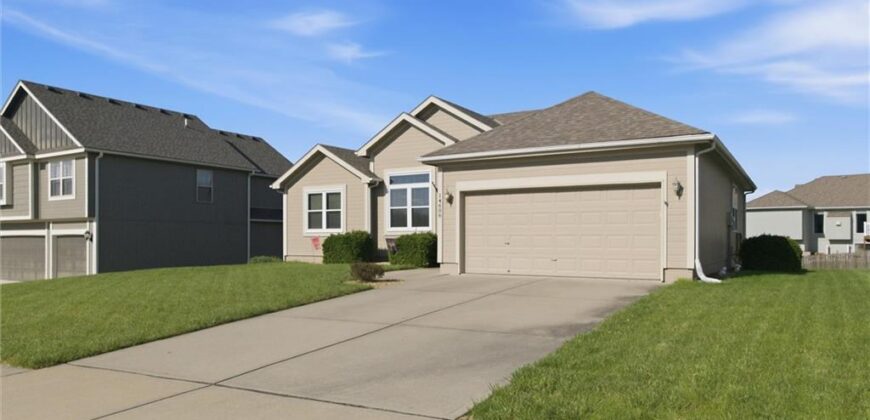 14608 Green Castle Street, Smithville, MO 64089