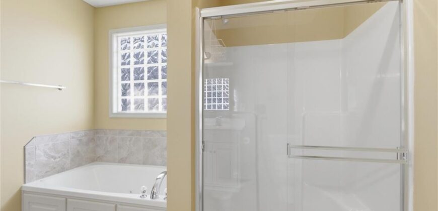 14608 Green Castle Street, Smithville, MO 64089