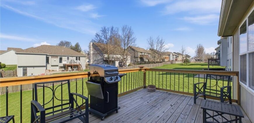 14608 Green Castle Street, Smithville, MO 64089