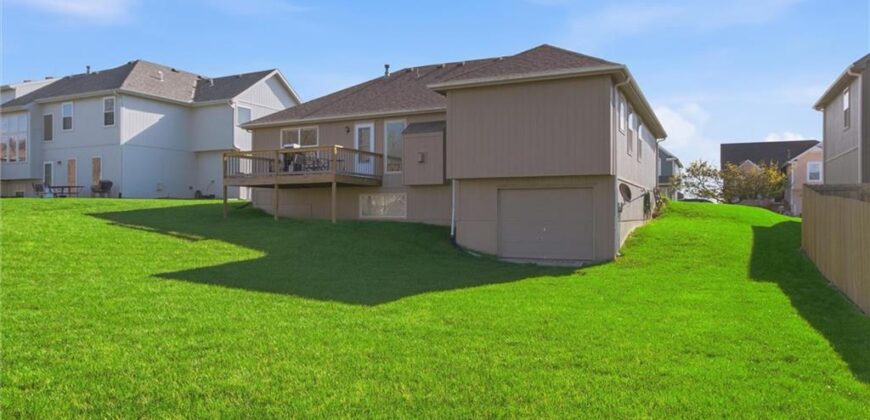 14608 Green Castle Street, Smithville, MO 64089