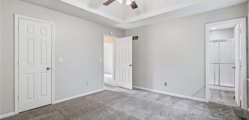 10103 N Central Street, Kansas City, MO 64155