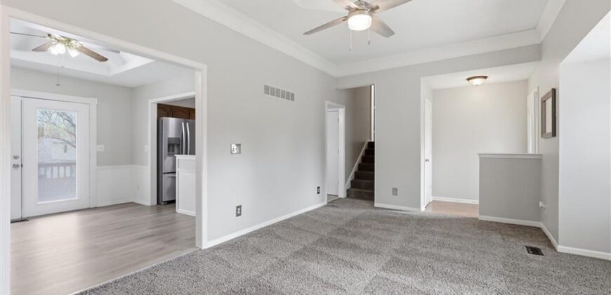 10103 N Central Street, Kansas City, MO 64155