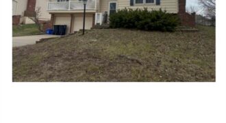 7312 NW Belvidere Parkway, Kansas City, MO 64152