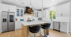 7160 N National Drive, Parkville, MO 64152