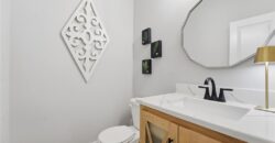 7160 N National Drive, Parkville, MO 64152