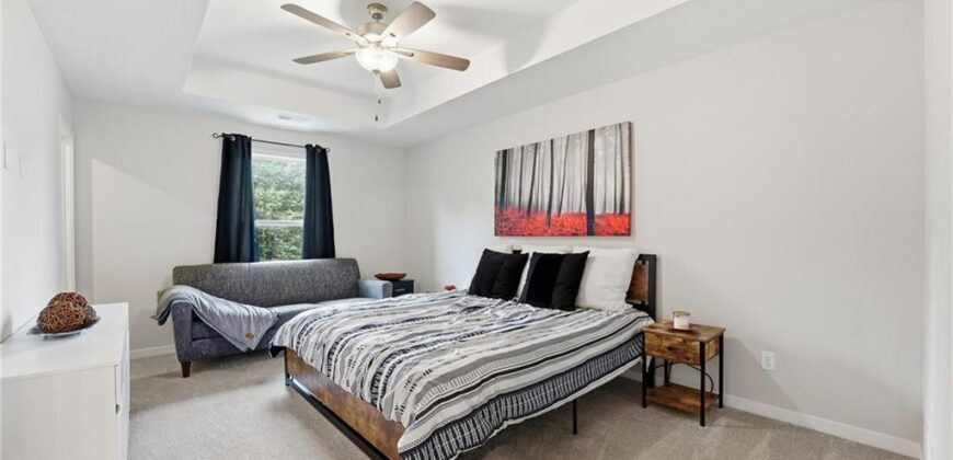 7160 N National Drive, Parkville, MO 64152