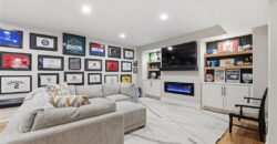 7160 N National Drive, Parkville, MO 64152