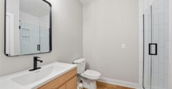 7160 N National Drive, Parkville, MO 64152