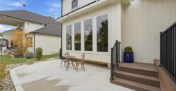 7160 N National Drive, Parkville, MO 64152