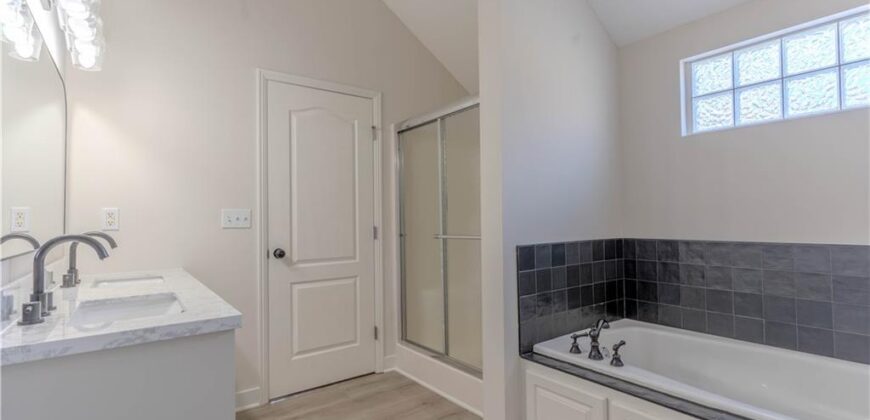 7908 NE 112th Street, Kansas City, MO 64157