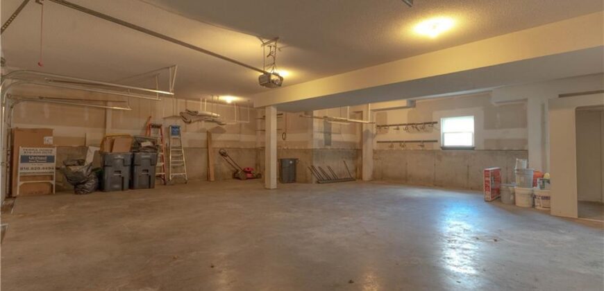 7908 NE 112th Street, Kansas City, MO 64157