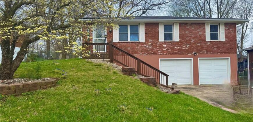 208 Carla Street, Excelsior Springs, MO 64024