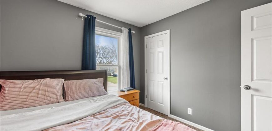 1405 NE 196th Street, Smithville, MO 64089