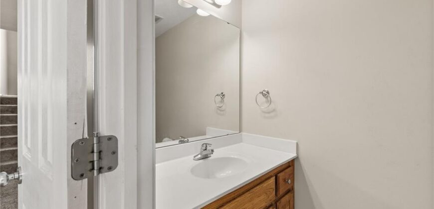 1405 NE 196th Street, Smithville, MO 64089