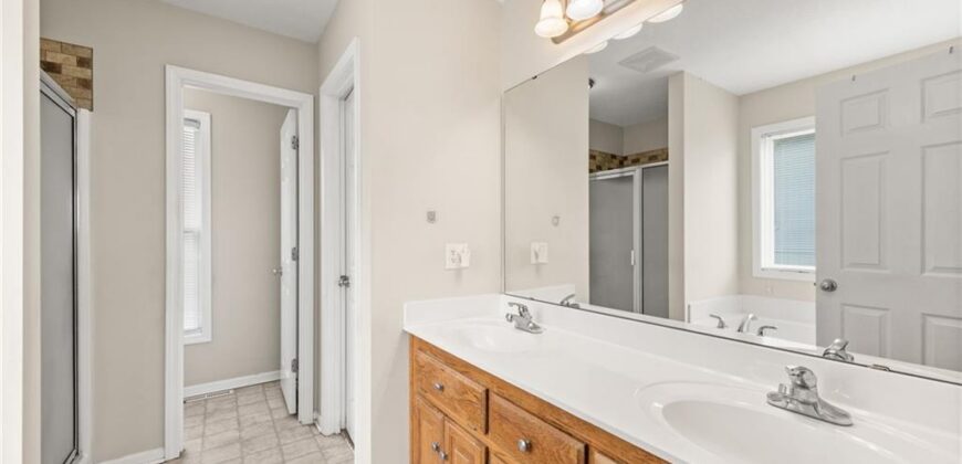 1405 NE 196th Street, Smithville, MO 64089