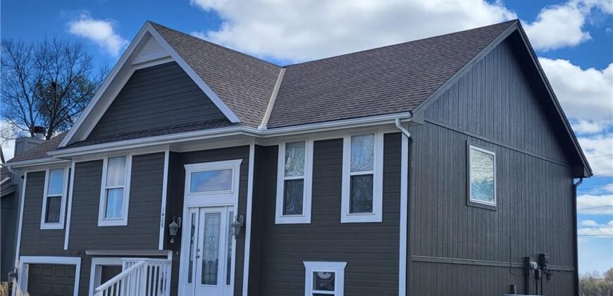 1405 NE 196th Street, Smithville, MO 64089