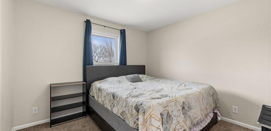 1405 NE 196th Street, Smithville, MO 64089