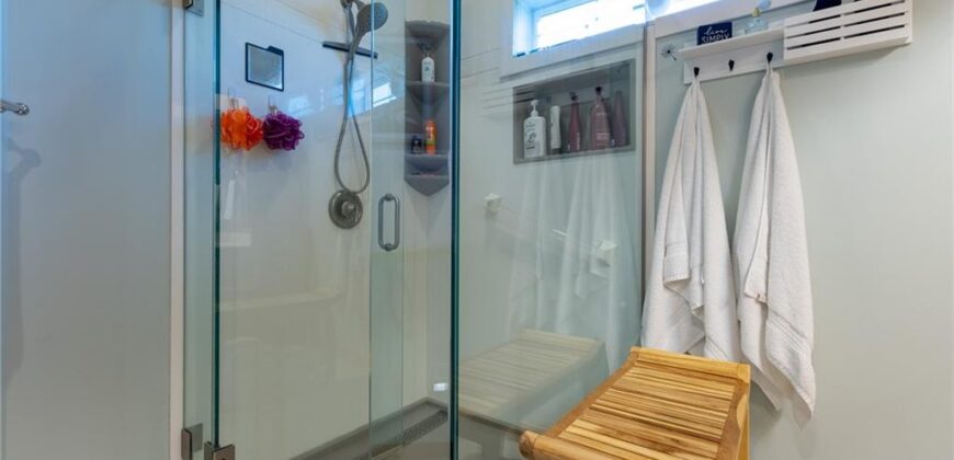 620 Liberty Road, Smithville, MO 64089