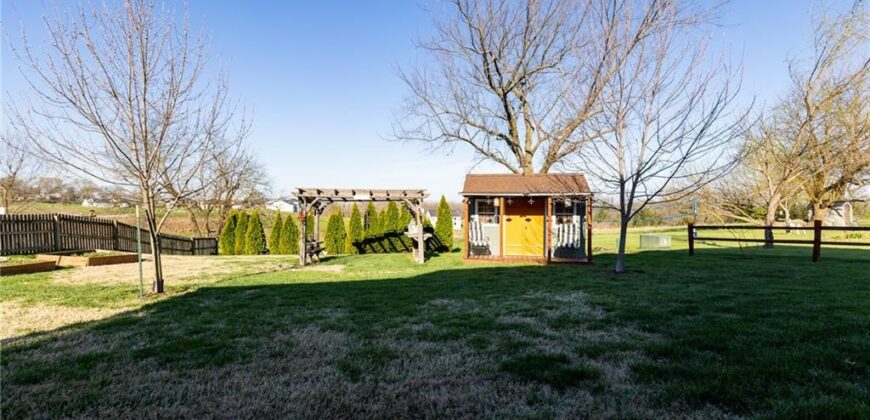 620 Liberty Road, Smithville, MO 64089