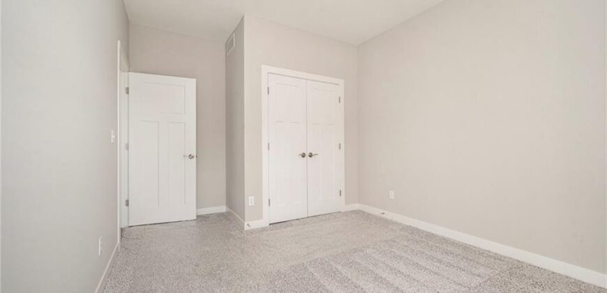 519 Hawthorne Street, Smithville, MO 64089