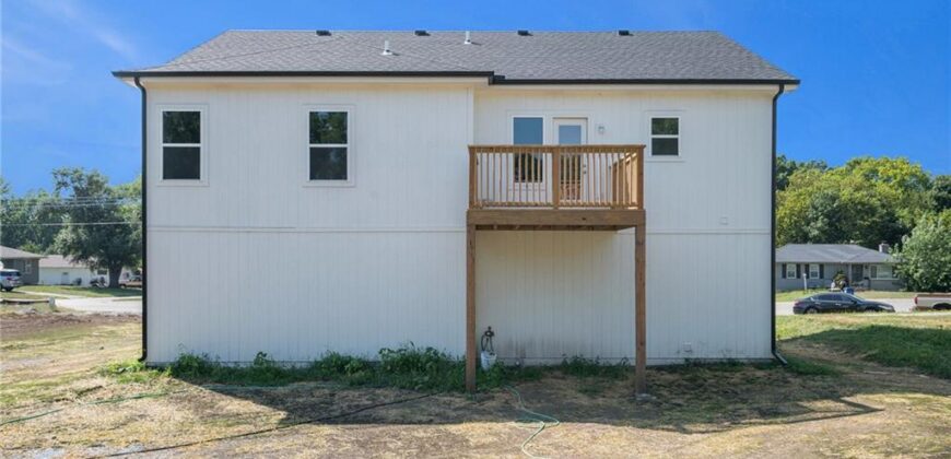 519 Hawthorne Street, Smithville, MO 64089