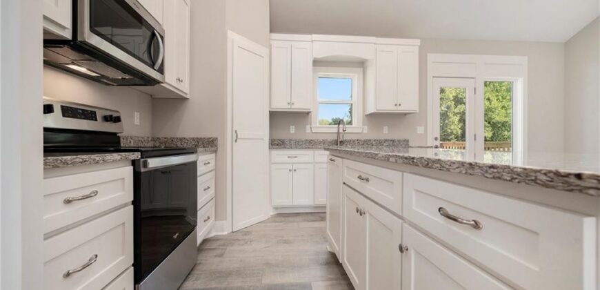 519 Hawthorne Street, Smithville, MO 64089