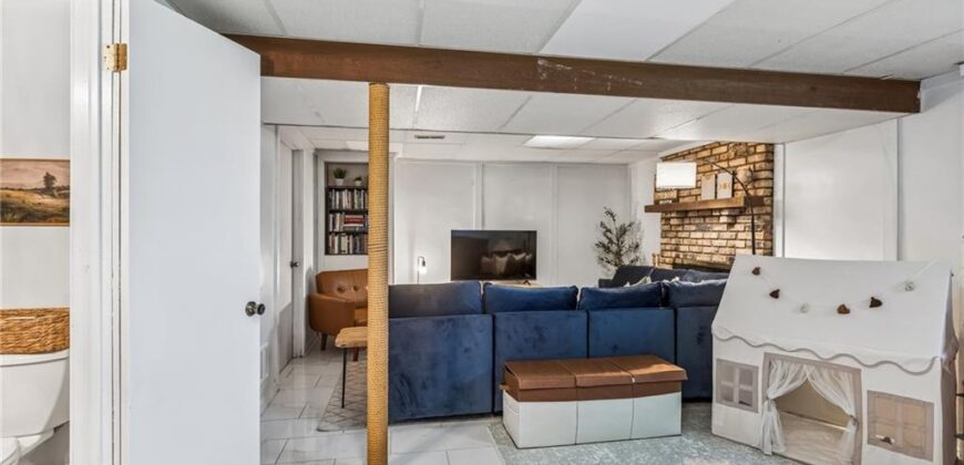 7316 NW 78th Street, Kansas City, MO 64152