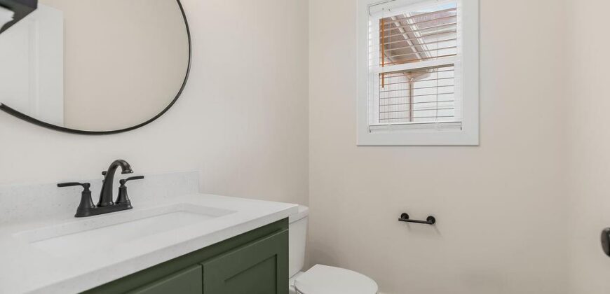 10505 N Flora Avenue, Kansas City, MO 64155