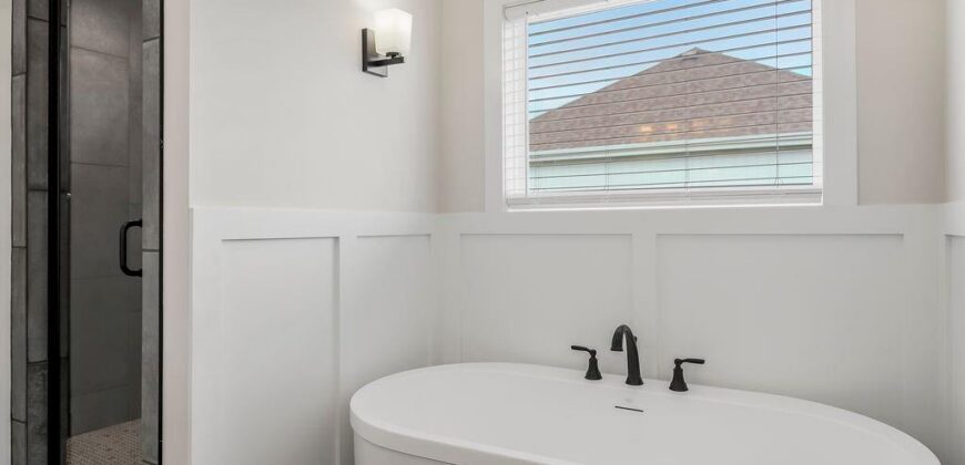 10505 N Flora Avenue, Kansas City, MO 64155