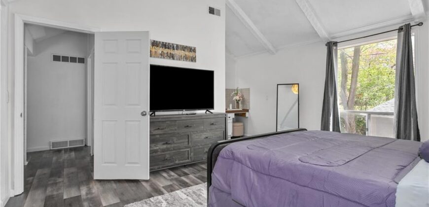 421 NE 90th Terrace, Kansas City, MO 64155