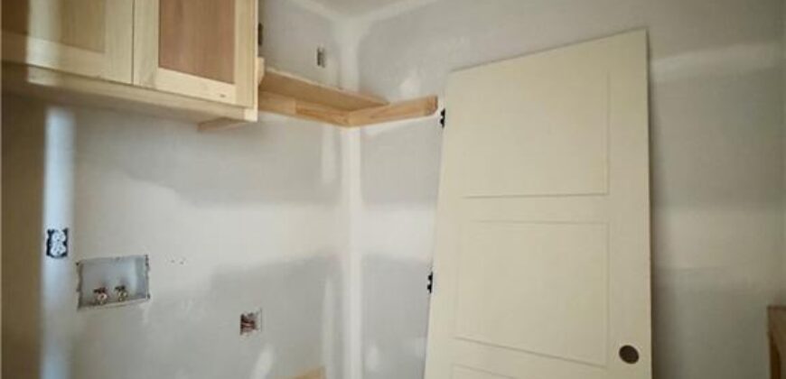 10316 N Smalley Drive, Kansas City, MO 64157