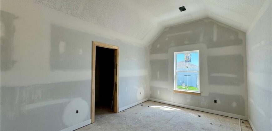 10316 N Smalley Drive, Kansas City, MO 64157