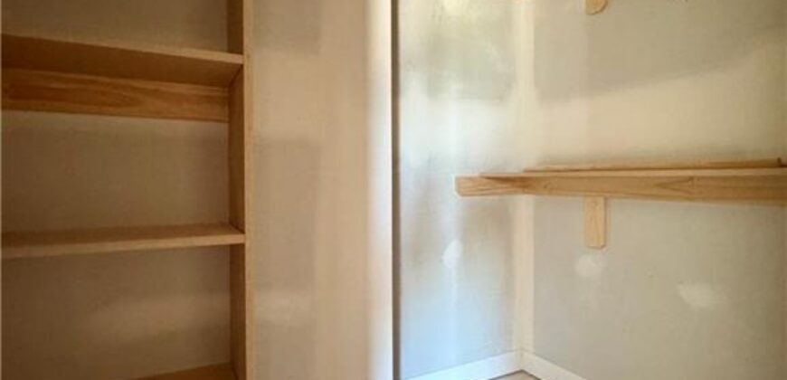 10316 N Smalley Drive, Kansas City, MO 64157