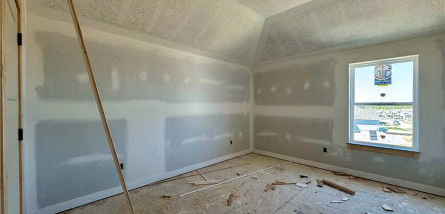 10316 N Smalley Drive, Kansas City, MO 64157