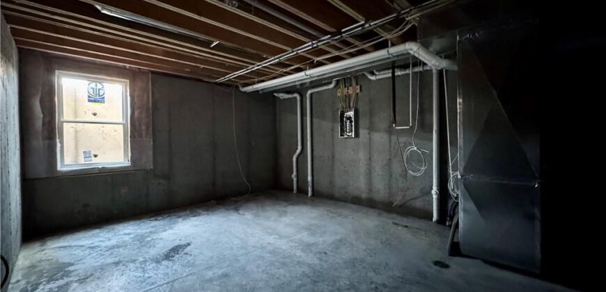 10316 N Smalley Drive, Kansas City, MO 64157