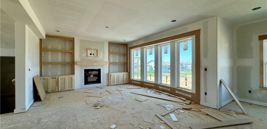 10316 N Smalley Drive, Kansas City, MO 64157