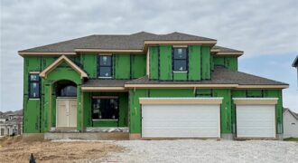 10304 N Smalley Drive, Kansas City, MO 64157