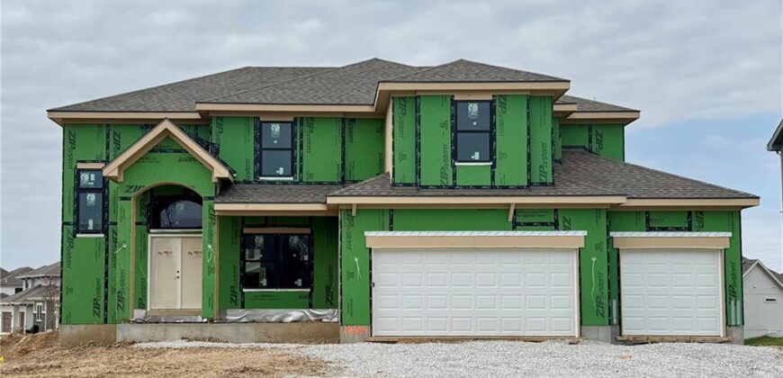 10304 N Smalley Drive, Kansas City, MO 64157