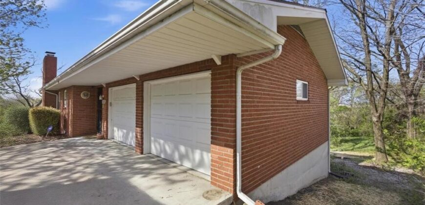 3232 N Forest Avenue, Kansas City, MO 64116