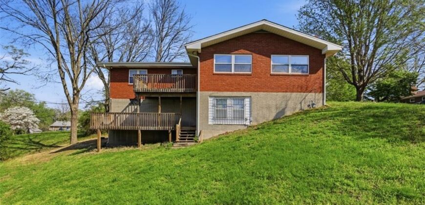 3232 N Forest Avenue, Kansas City, MO 64116